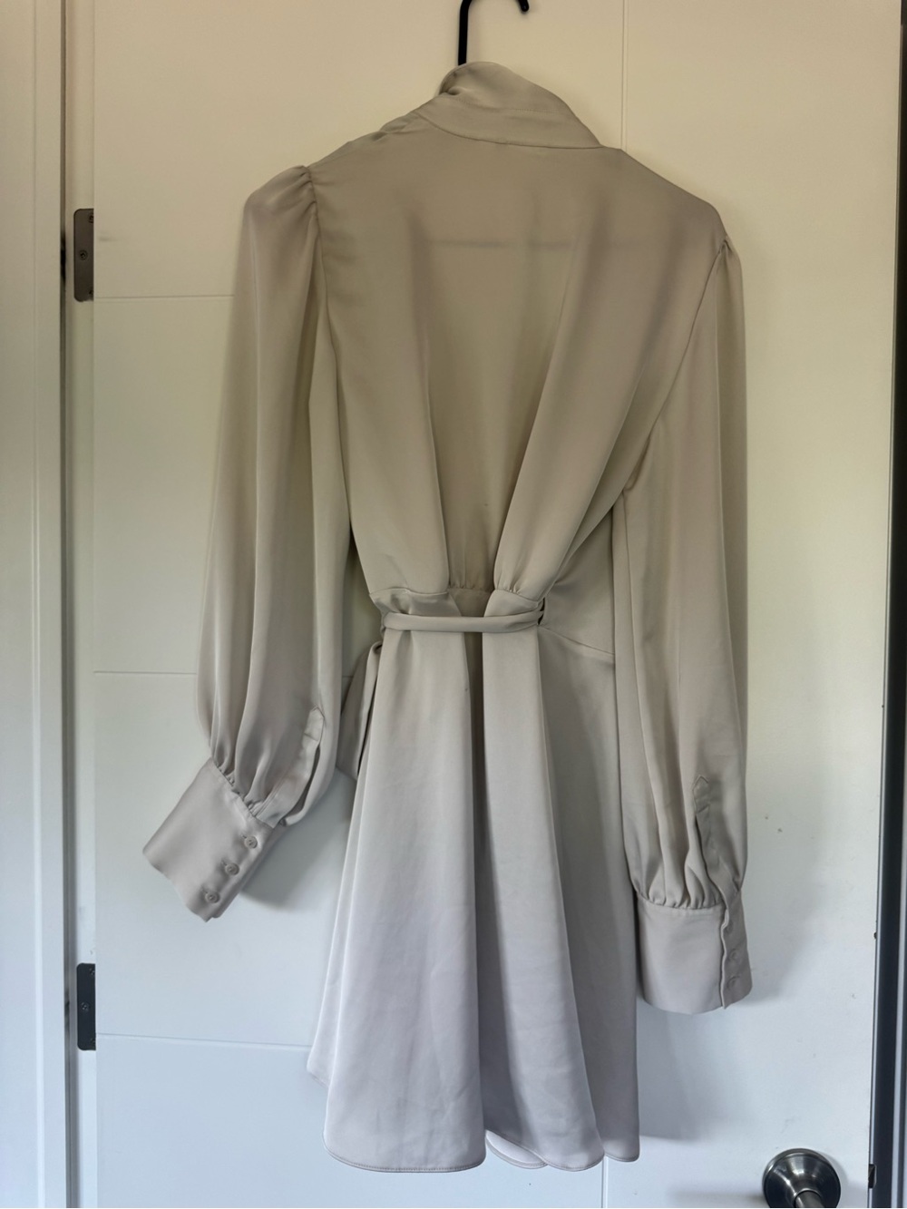 Aritzia Cream Wrap-Style Long
Sleeve Mini Dress - Picture 7 of 7